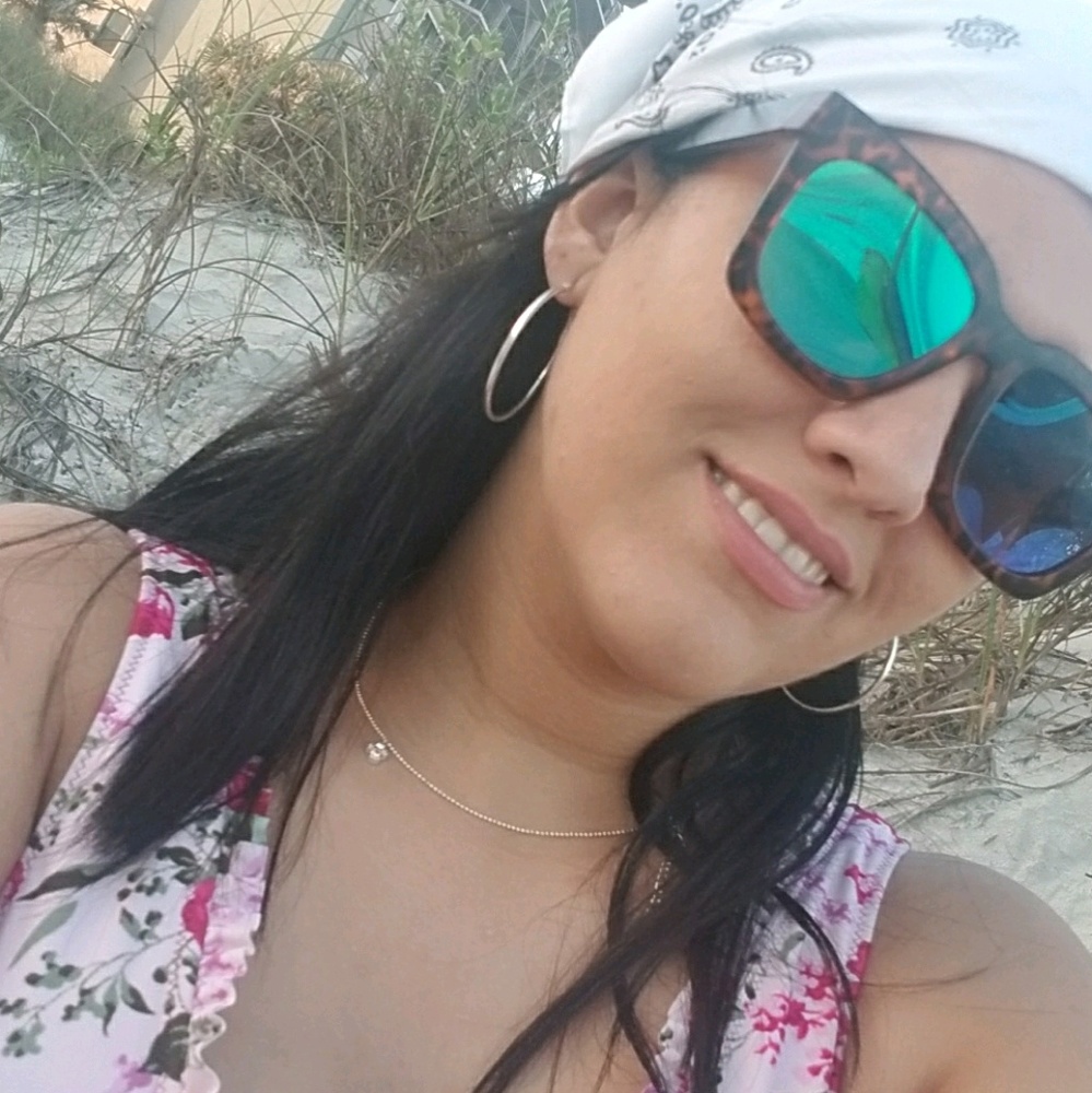 Meet your Posher, Valerie